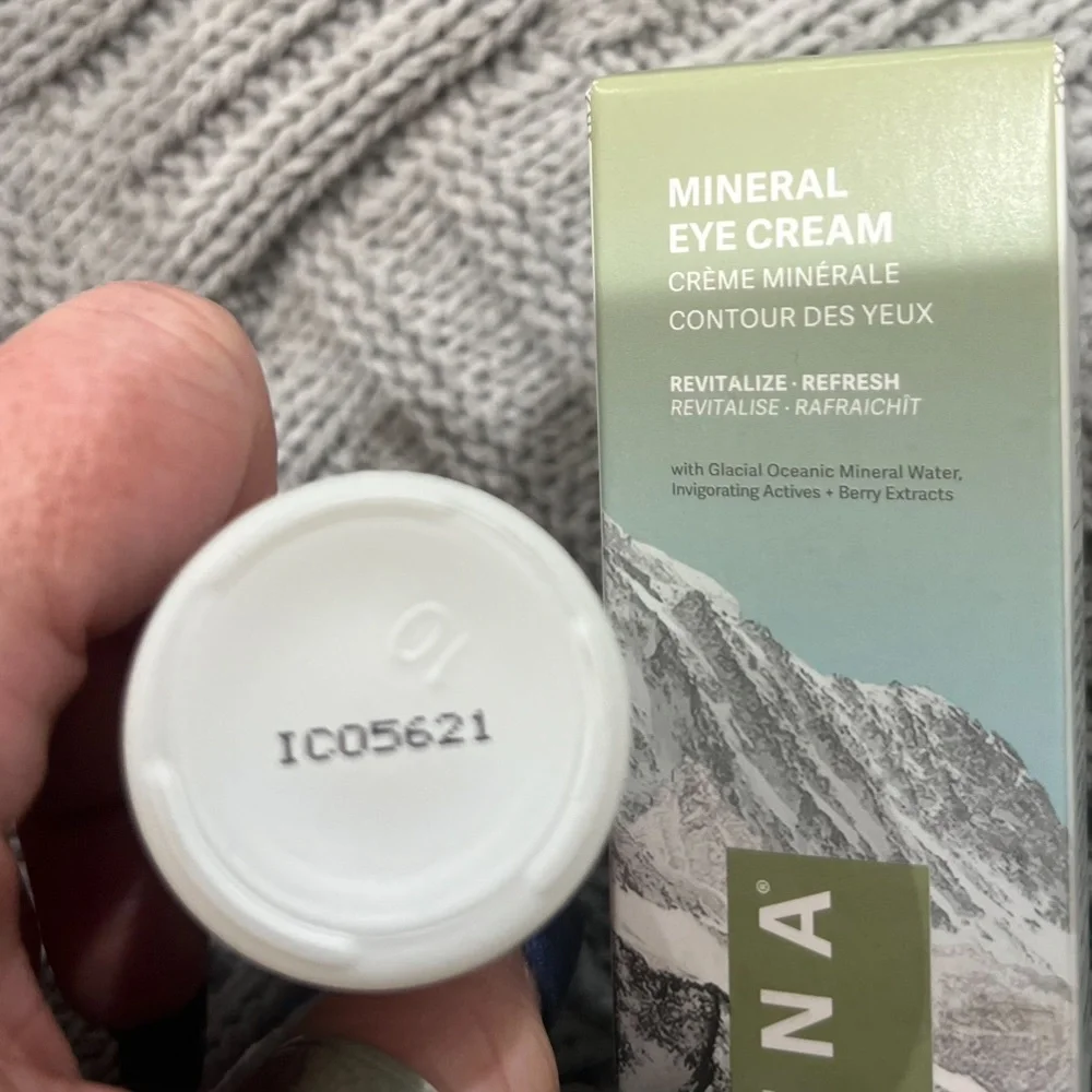 Nena Skincare Mineral Eye Cream
